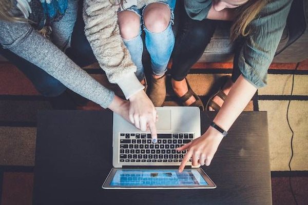 Comment consulter et déposer des avis clients sur les agences immobilières